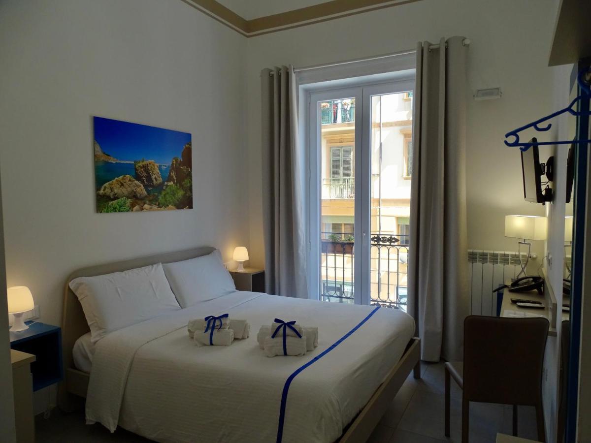 Le Quattro Stagioni - Rooms & Suites Palermo Buitenkant foto